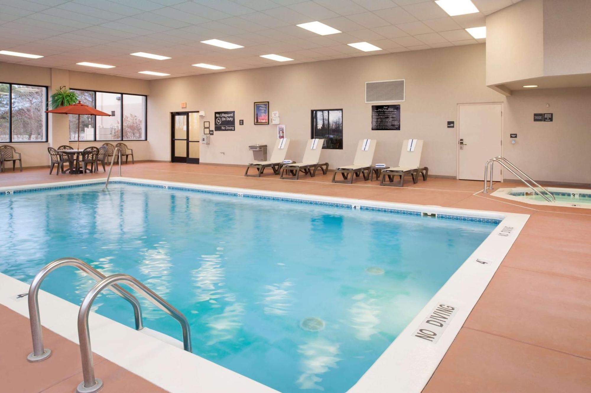 Hampton Inn Muskegon Muskegon Heights Zewnętrze zdjęcie