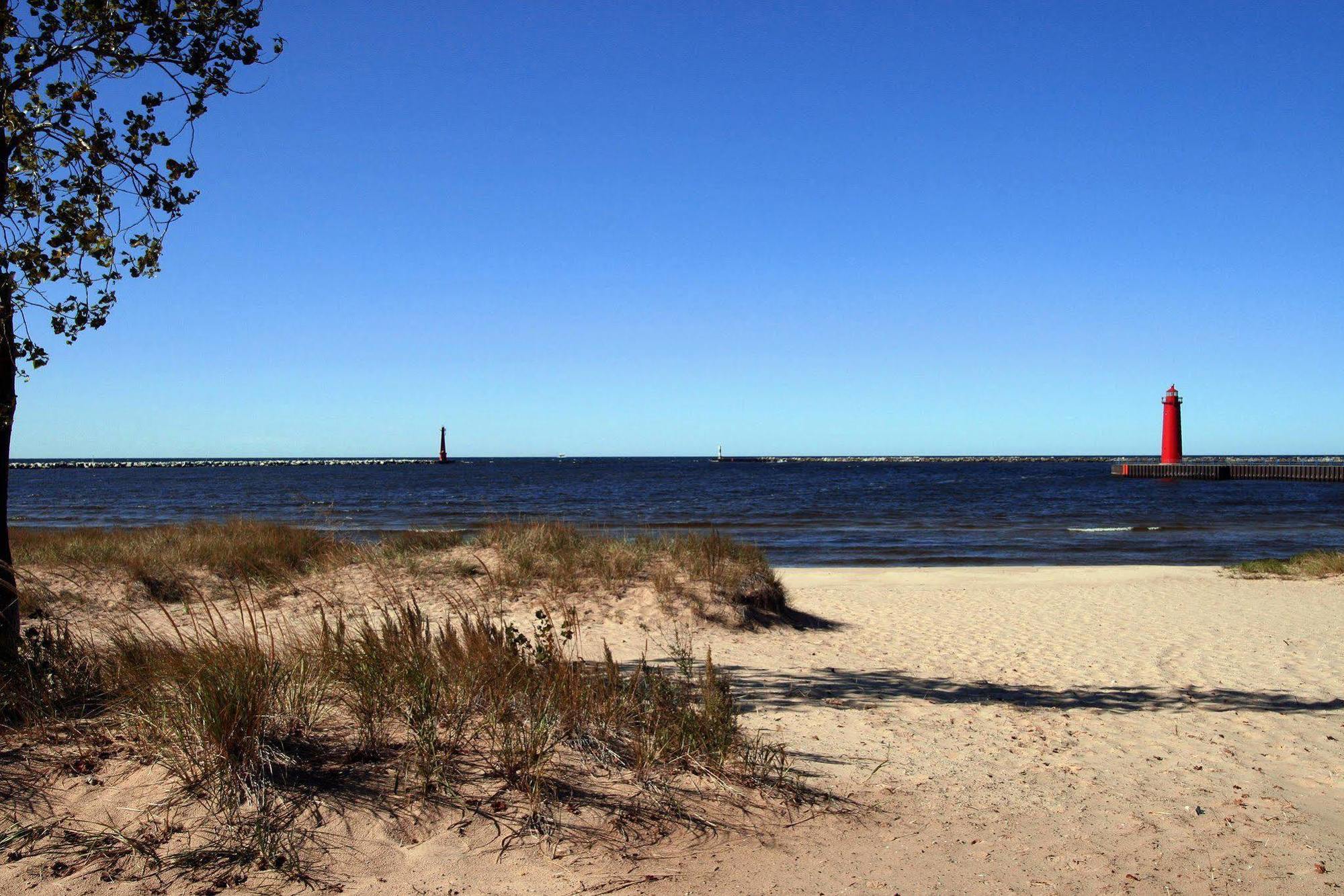 Hampton Inn Muskegon Muskegon Heights Zewnętrze zdjęcie